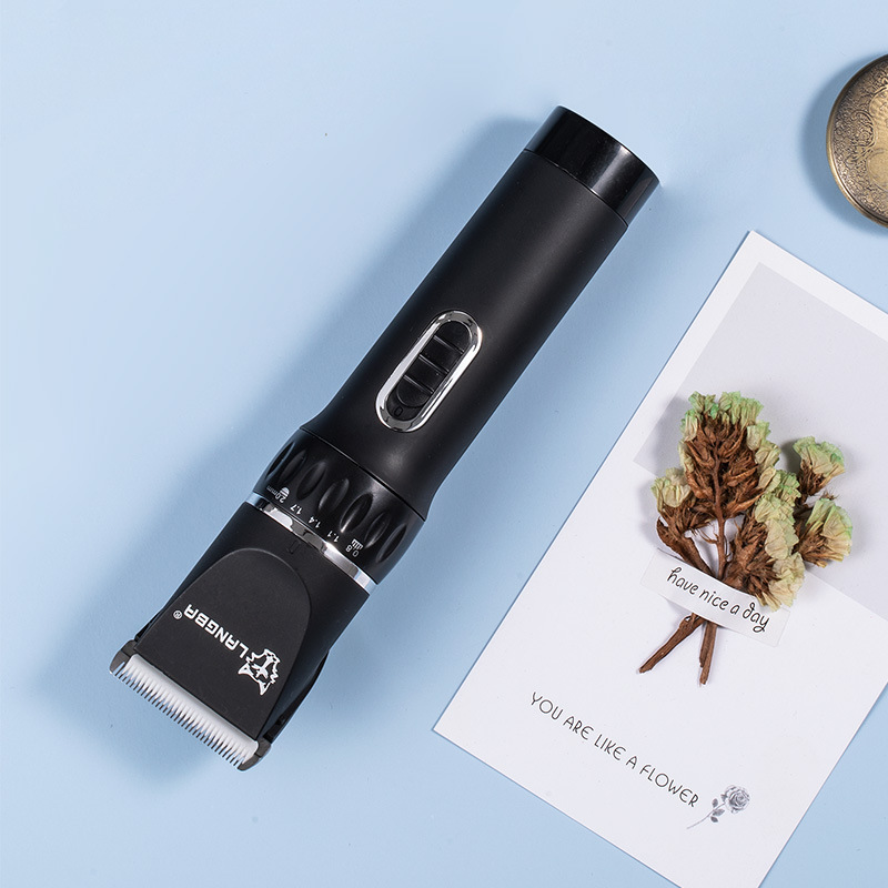 Máquina de tosquiar sem fio para animais de estimação P45